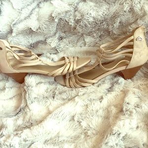 A women’s heel